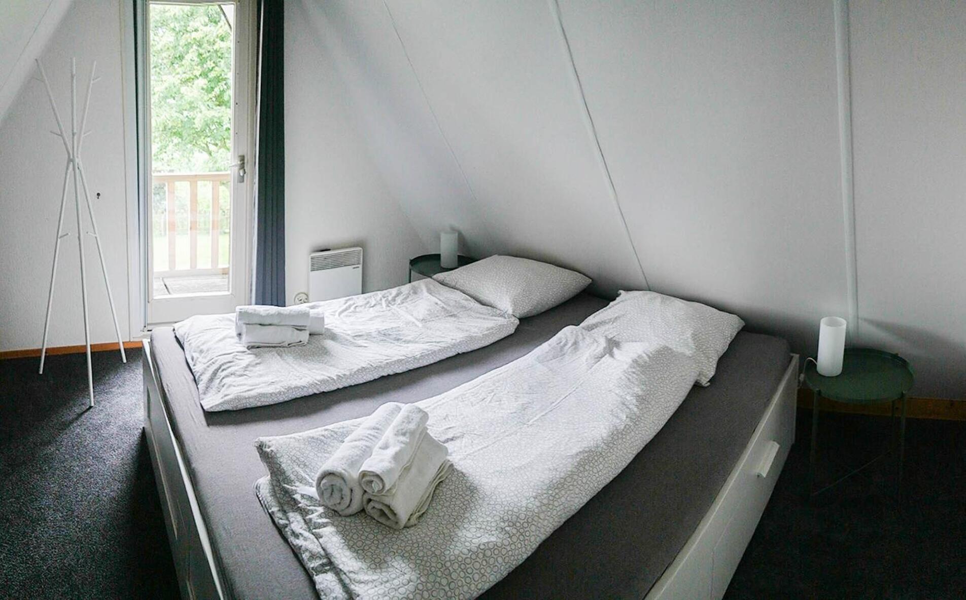 Leonie 6 Pers Holiday Home With A Large Garden Close To The Lauwersmeer Anjum Exterior photo